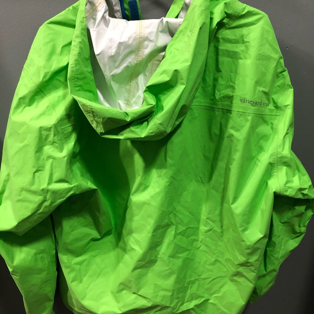 Vineyard vines 1/4 zip rain jacket